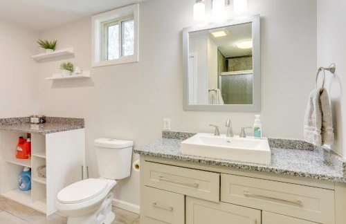 Riverfront Home with Porches and Views in Cotter! - Foto 11