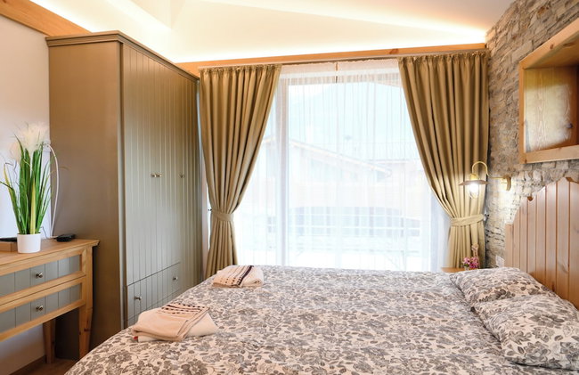 Villa Letizia near Pirin Golf Resort - Photo 3