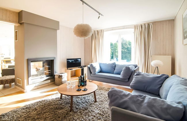 Luxurious Villa With Pool and Sauna, and Very Suitable for Culinary Workshops - Photo 17