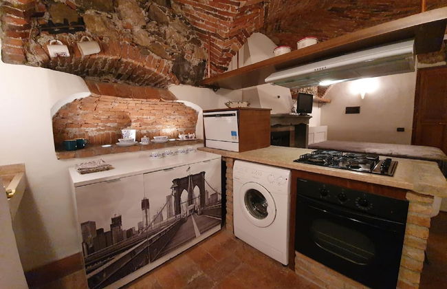 Holiday Home in Clusane Near Lake - Photo 6