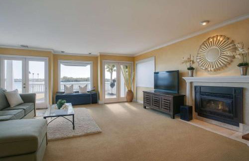 Waterfront Oasis with Sunset Views Novato - Foto 9