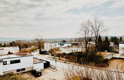 Monteurwohnung mit Balkon und Wohnzimmer - Foto 2