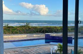 Apartamento com piscina e vista para o mar - Foto 11