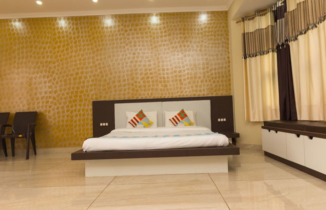 OYO 16593 Home Luxury 3BHK Galaxy Villa Andrar - Foto 10