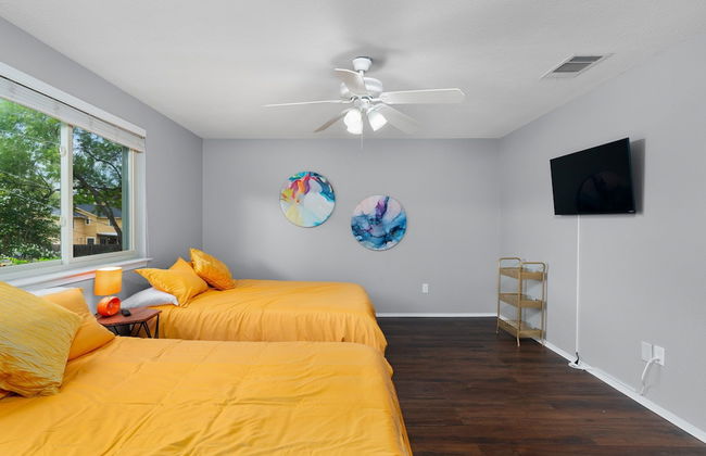 70s House Fun 6 Bedroom Pool Game Room - Foto 6