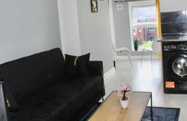 Bright, Modern & Comfortable 2-Bedroom Apartment - Foto 17