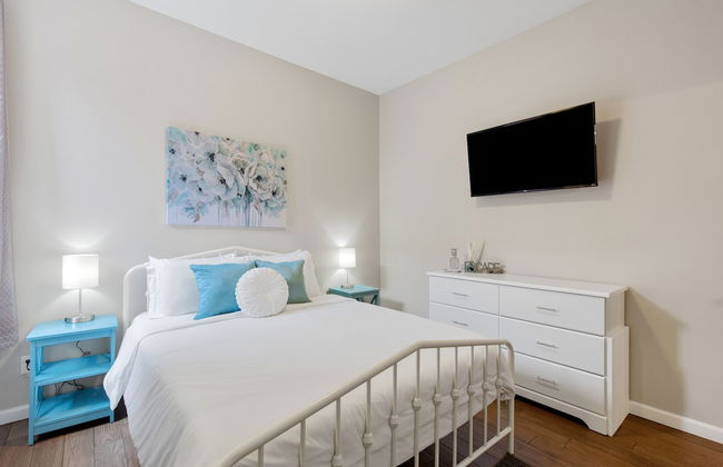 Blooming Memories | JZ Vacation Rentals - Photo 5