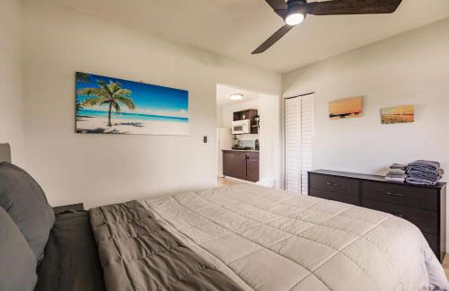 Poolfront Cottage Near Beach with Full Kitchen! - Foto 9