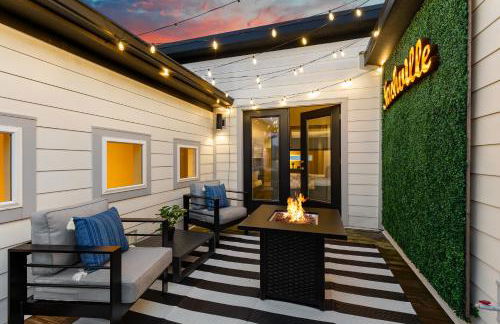 Walk to Vanderbilt and Belmont with Garage and Rooftop Deck - Foto 56