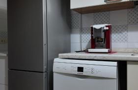 Whole apartment in Villa surrounded by green - Foto 32