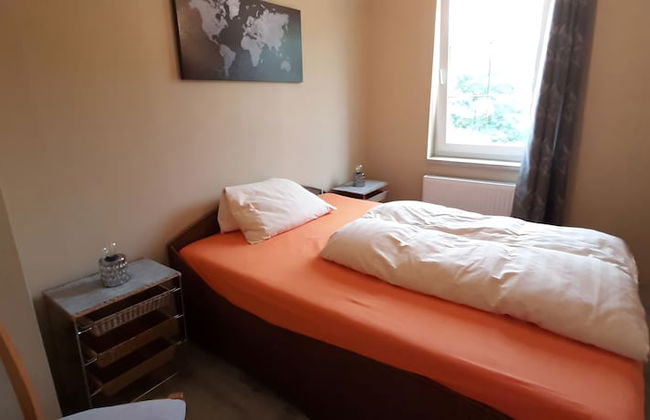 Lakeside Comfort With Garden - Foto 8