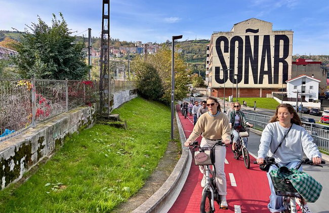 Bilbao Highlights Tour in E-Bike di 3 ore: tour per piccoli gruppi o privato - Foto 14