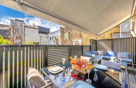 INTERIOR-DESIGN Apartment with HUGE Terrace - Photo 19