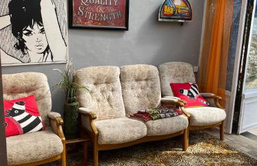 The Retro Retreat with free parking - Foto 23