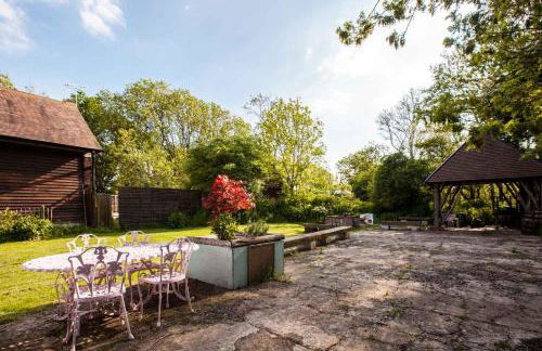 The Timber Barn South Downs West Sussex Sleeps 18 - Foto 17