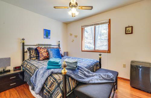 Fire Pit and Gas Grill Charming Poconos Abode! - Foto 15