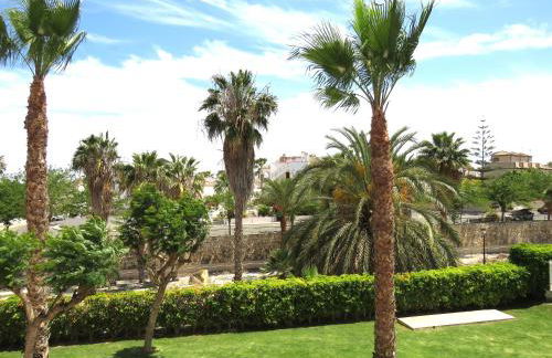 VILLAMARTIN PALMS stylish apartment close to golf and ocean with garden views - Foto 26