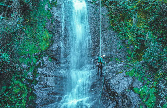 Rápel en las cascadas de Praia Grande - Foto 5