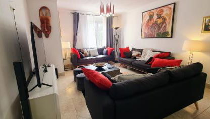 COQUELICOT - Spacieuse maison 172m2 - 4 chambres - Parking Privé & Wifi Gratuit - Foto 5