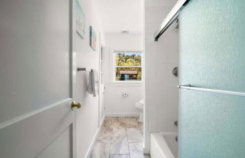 Sleeps 14 Home w Pool Great for Families - Photo 21