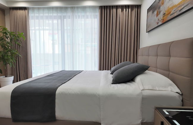 CC LUX Suites - Photo 28