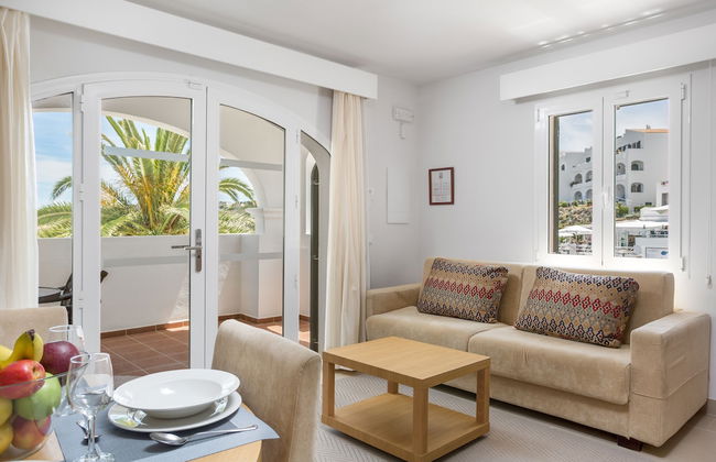 White Sands Beach Club - Photo 5