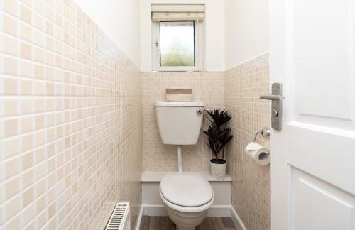 3-Bedroom Cosy Stunning Central Home, Sleeps 8 with Parking and Private Garden - LONG TERM STAY SPRING SPECIAL OFFER AVAILABLE! - by Blue Puffin Stays - Foto 44