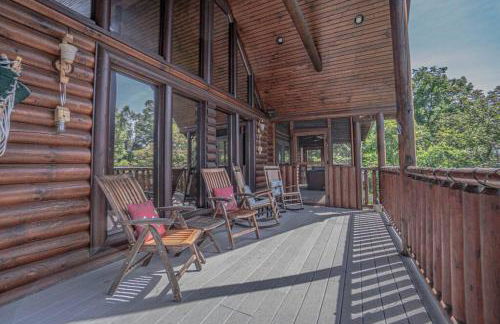 Smoke Rise Lodge · Lake Front, Luxury Cabin, Hot Tub, - Photo 11