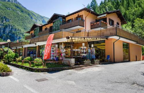 Apartment in Ledro by Lake & Dolomites - Foto 1