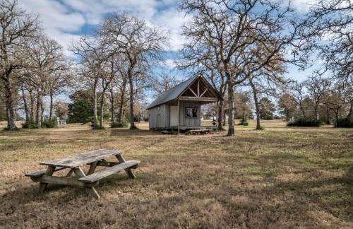 Cozy Rustic Cabin Rental on Private Ranch for Weekend Getaway from Austin - Photo 5