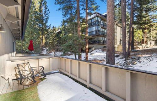 Fun & Air Conditioned Lake Tahoe 3 BR/2.5 BA Home - Foto 36