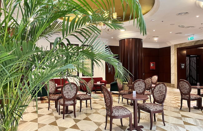 City Seasons Suites - Photo 47