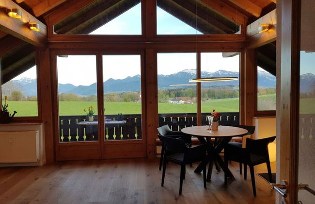 Mountain View Comfortable Holiday Residence - Photo 23