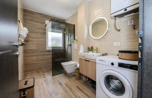 Apartmani Kornelija - Photo 64