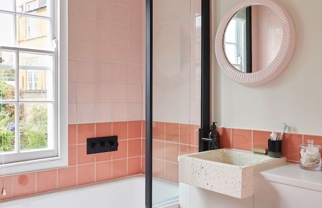 JOIVY Stylish 2-Bed House W/ Private Garden In Hackney - Foto 33