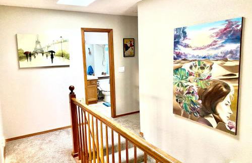 Artsy Home close to USAFA with Fireplace and Patio - Foto 18