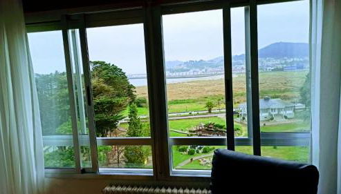 Piso luminoso y acogedor en primera línea de playa Covas Viveiro - Foto 2