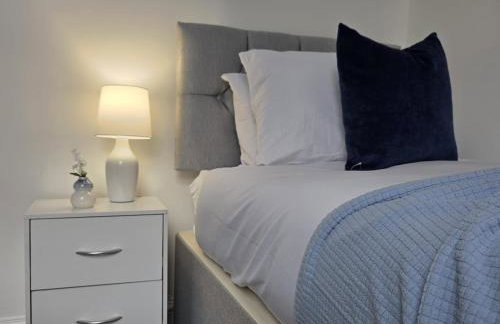 #18 Anfield 5 min walk Sleeps 7 4BR 5Bed 3Bathrms - Photo 35