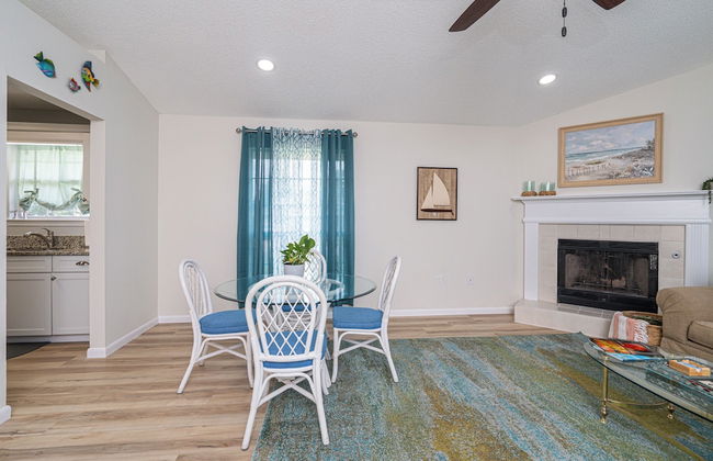 Renovated Home Near Beach and Shopping - Foto 33