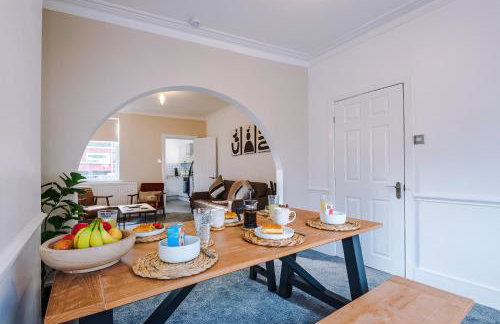 Oxford House by YourStays - Cosy Home in the Suburb of May Bank - Foto 11