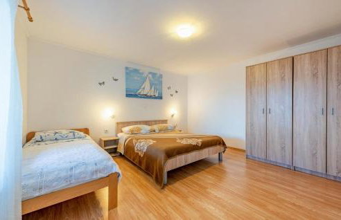 Beautiful Apartment In Kustici With Wifi - Foto 17