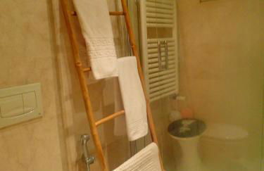 LxRiverside Suite Apartment - Photo 28