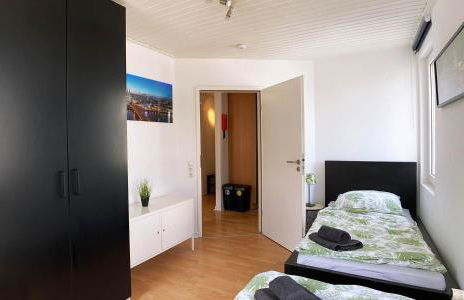 central working and living apartments - Photo 27