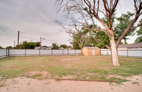 4 Mi to TTU Remodeled Retreat with Fenced Yard! - Foto 23