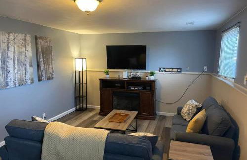 Notre Dame Get Away 4-Bdm 2-mile from Campus BBQ - Foto 5