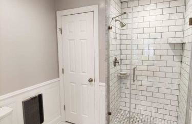 Charming 1BDR In Central Rittenhouse Square With Patio Hosted by StayRafa - Foto 20