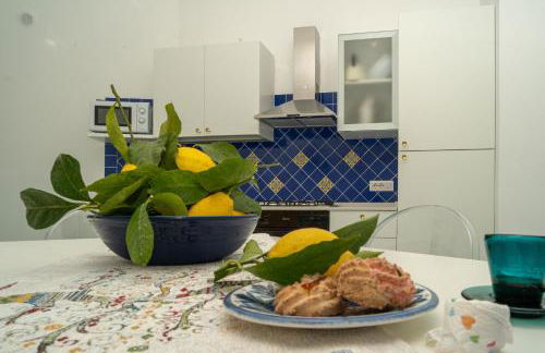 Amalfi Coast Ncopp' a' Scalinatella - Photo 3