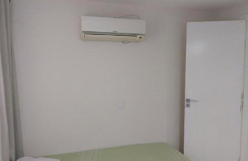 Vista para a lagoa - Enseada Azul, perto da Bacutia e Peracanga - Duas suítes Ar Condicionado - Varanda Gourmet - Lazer Completo, piscinas, quadras, sauna, pescaria, náutica, bar, restaurante, parques - Estacionamento e Portaria 24h - Foto 66