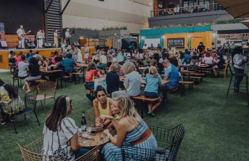 Sophisticated Minimalist Modern Home w/pool and spa - Foto 44