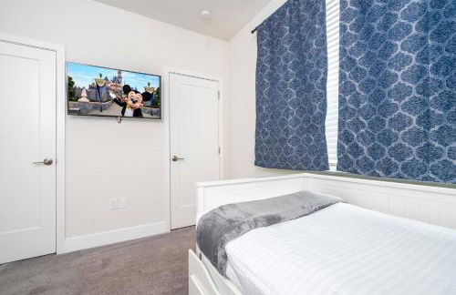 Comfortable home Near Disney & Private Pool 17414 - Foto 30